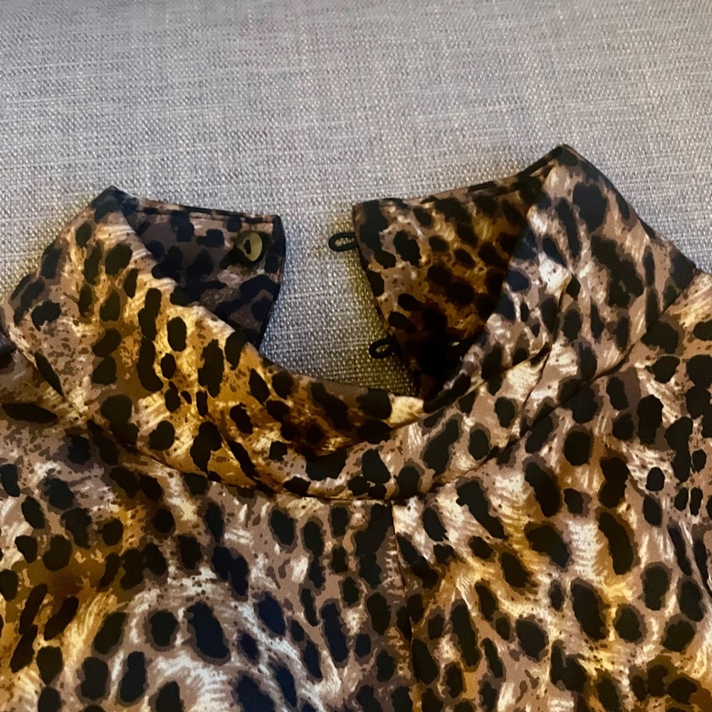 NWOT Leopard Print Brown & Black Women’s Top - Elegant Mock Neck - Mango